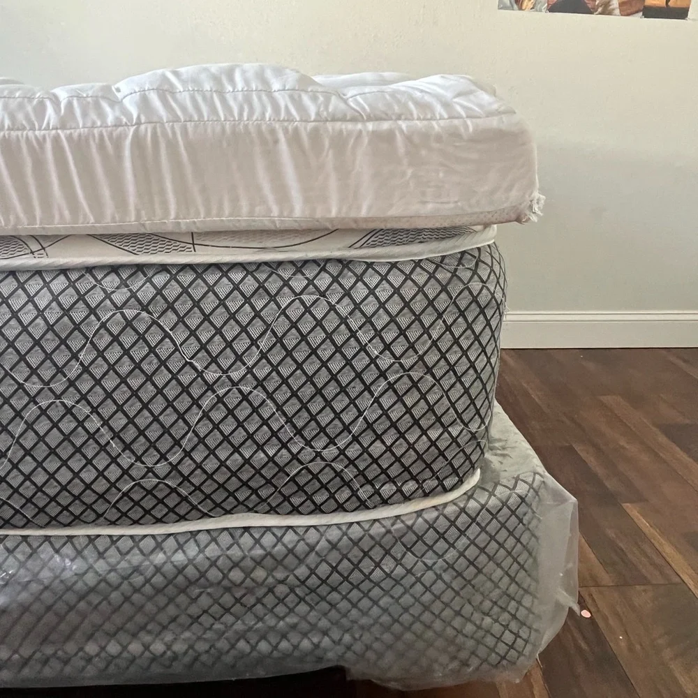 Queen Sized Bed For Sale!